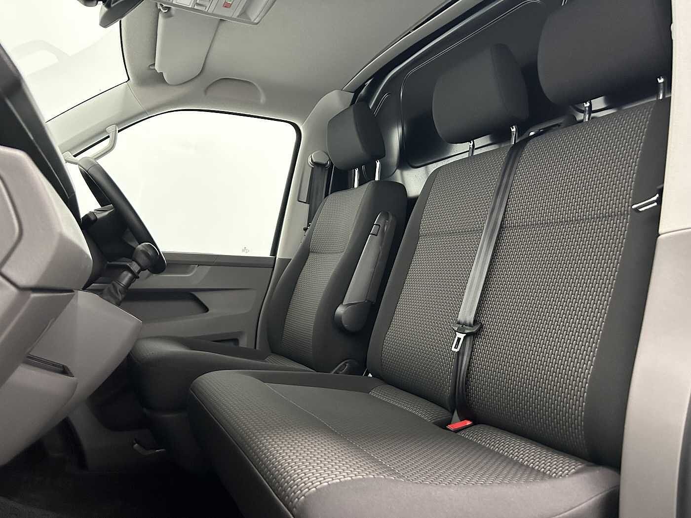 Volkswagen Transporter PV 2.0TDI 110ps T28 Highline BMT LWB