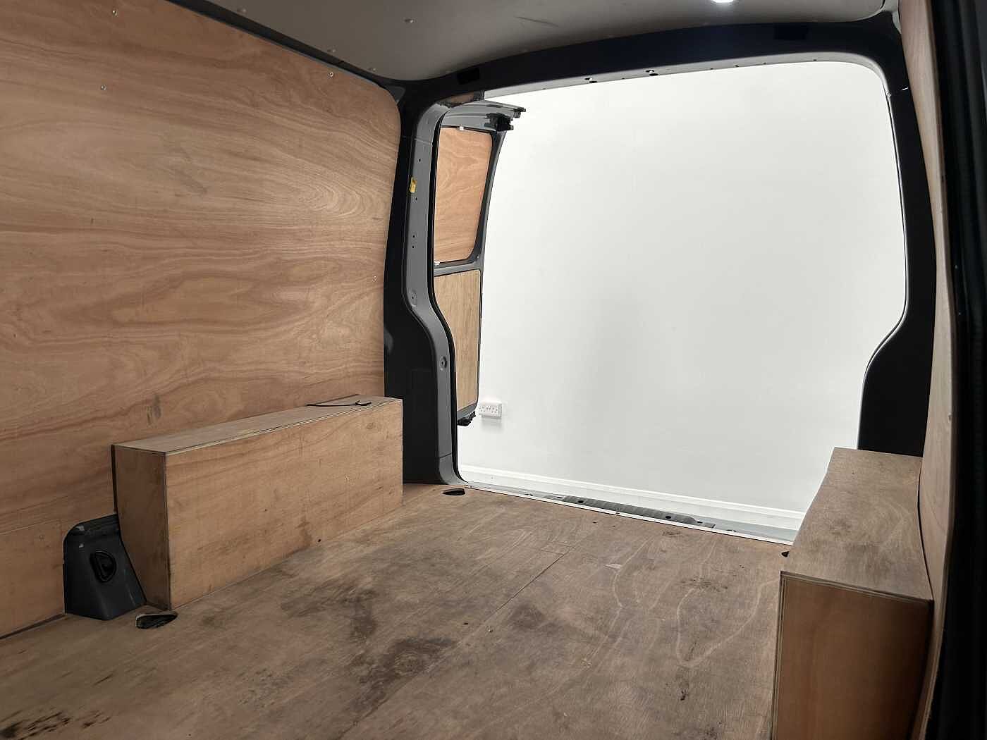 Volkswagen Transporter 2.0TDI 150ps T28 Highline BMT SWB PV