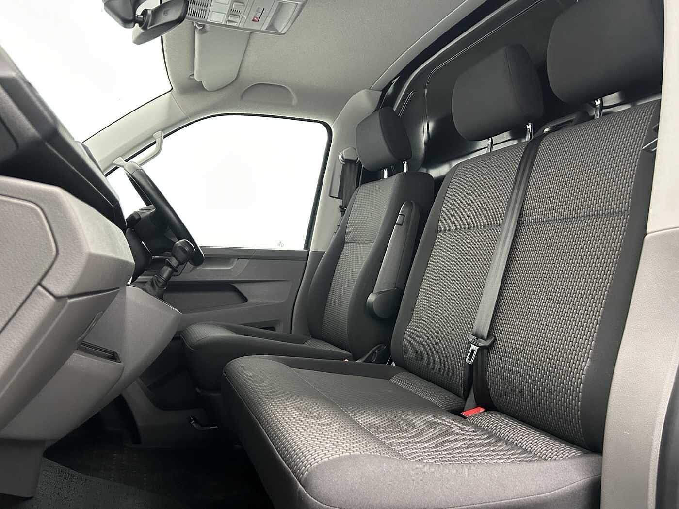 Volkswagen Transporter 2.0TDI 150ps T28 Highline BMT SWB PV