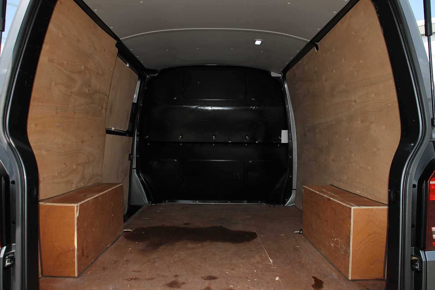 Volkswagen Transporter T28 Panel van Highline SWB 150 PS 2.0 TDI 6sp Manual