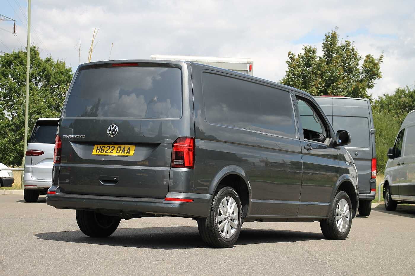 Volkswagen Transporter T28 Panel van Highline SWB 150 PS 2.0 TDI 6sp Manual