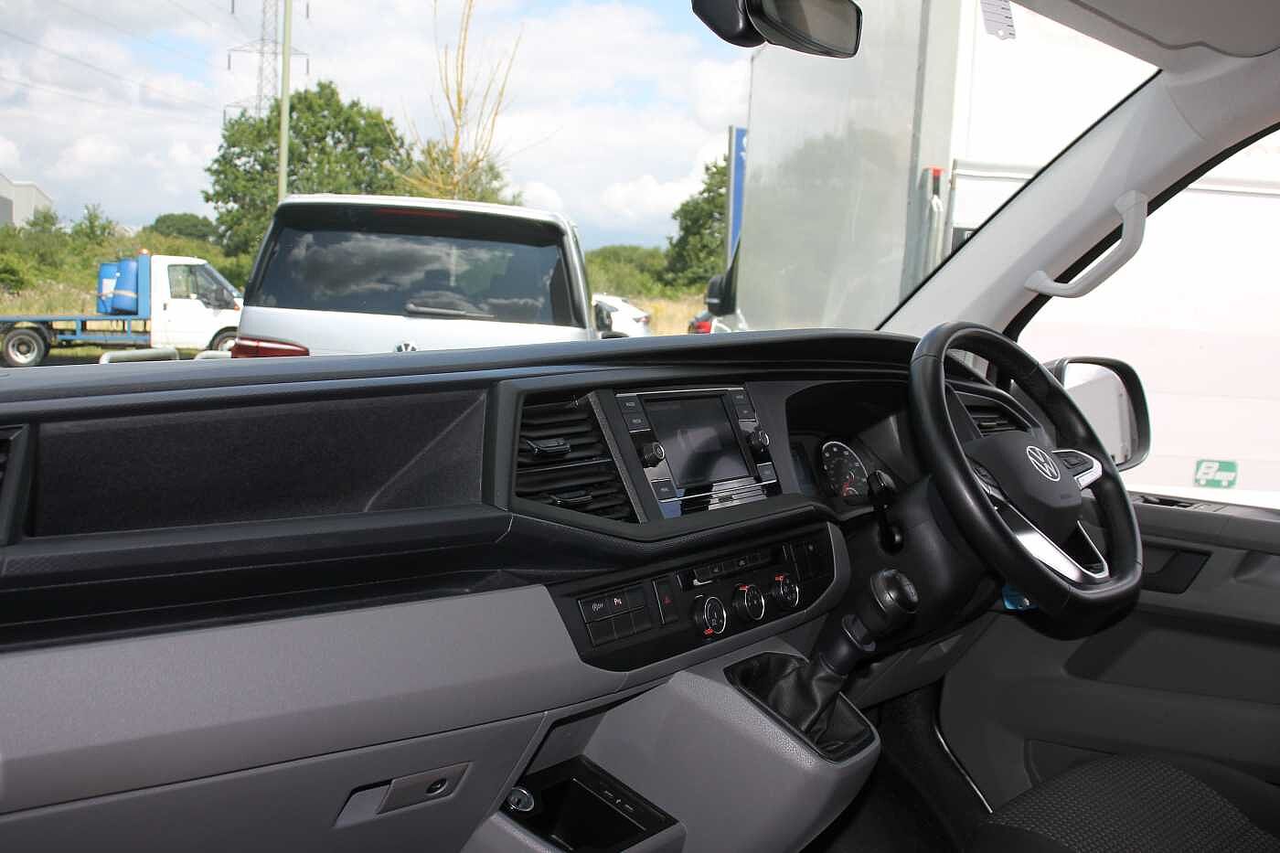 Volkswagen Transporter T28 Panel van Highline SWB 150 PS 2.0 TDI 6sp Manual