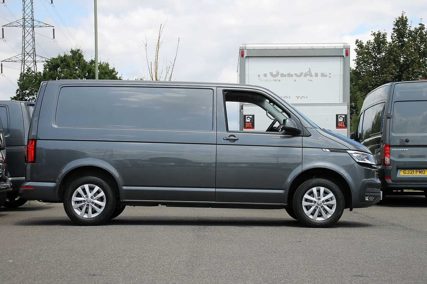 Volkswagen Transporter T28 Panel van Highline SWB 150 PS 2.0 TDI 6sp Manual