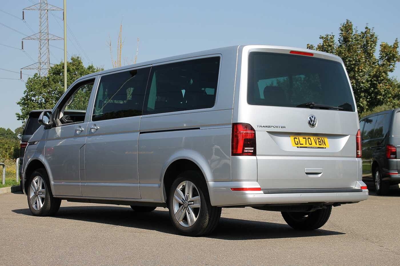 Volkswagen Transporter Shuttle Shuttle SE LWB 150 PS 2.0 TDI 7sp DSG