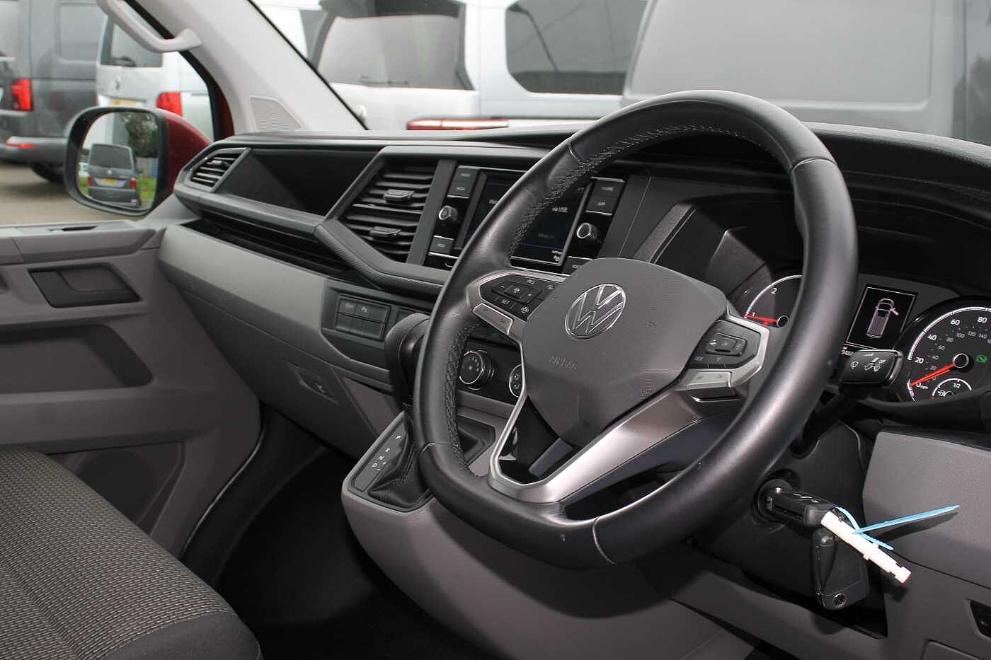 Volkswagen Transporter 2.0TDI 150ps T28 Highline BMT SWB PV D