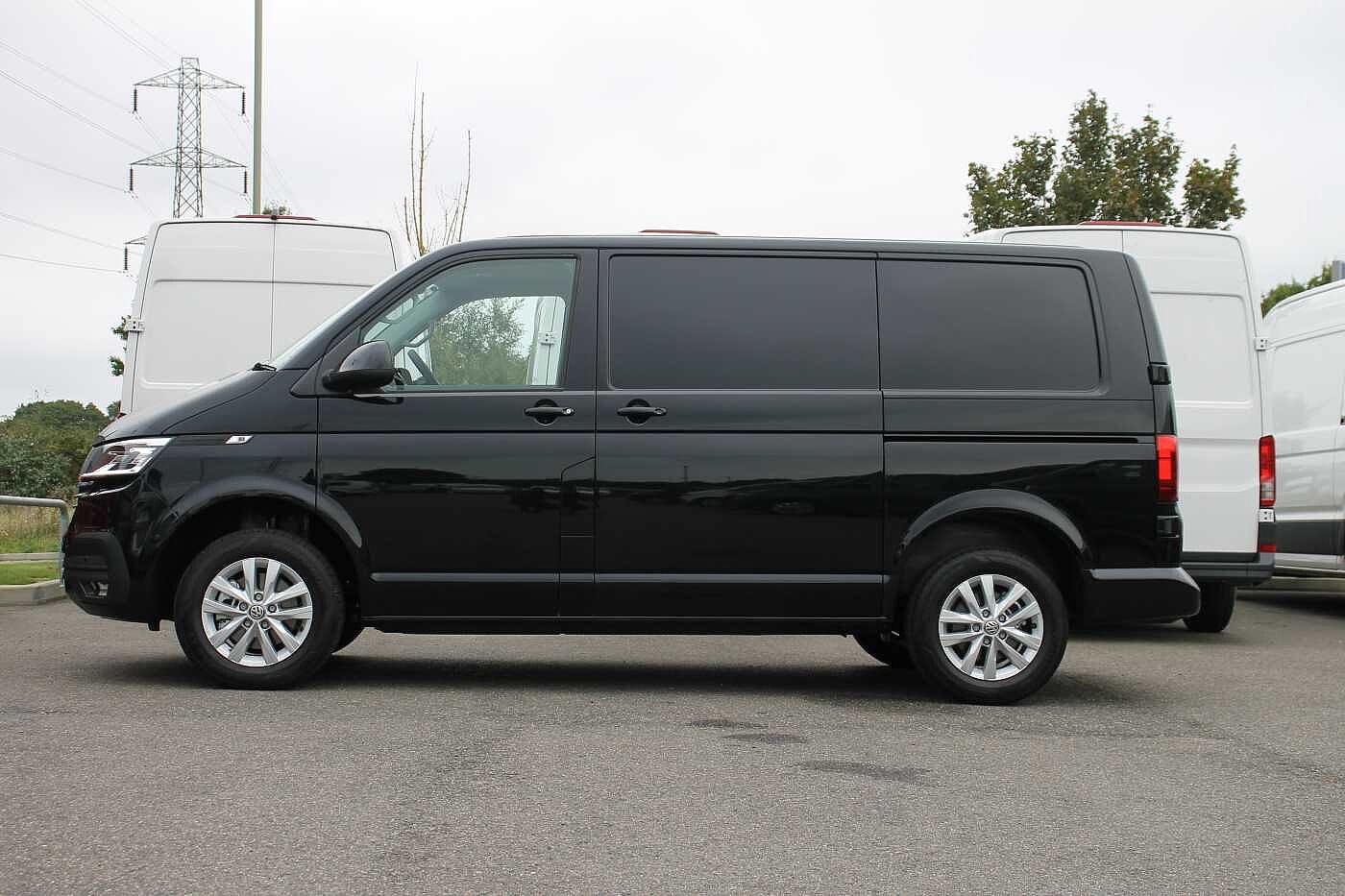 Volkswagen Transporter T28 Panel van Highline SWB 150 PS 2.0 TDI 7sp DSG