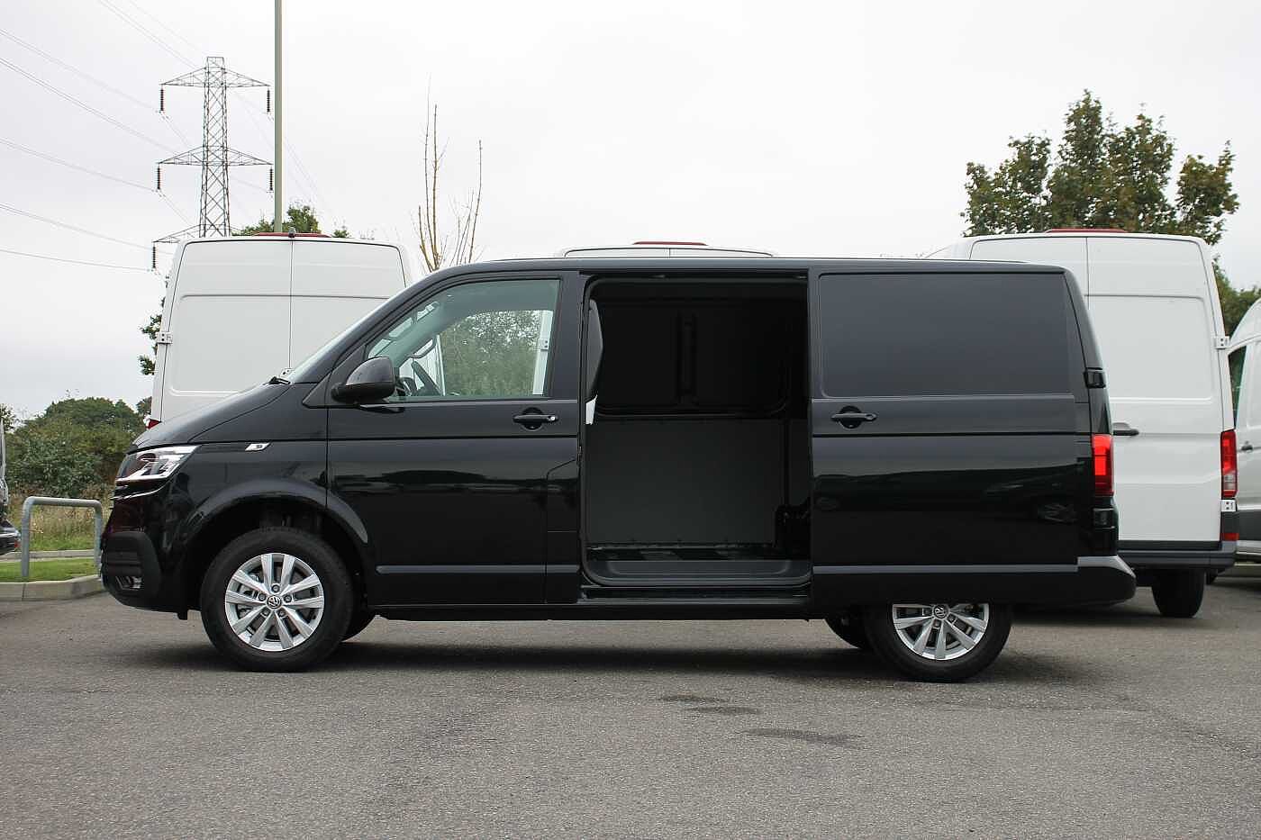 Volkswagen Transporter T28 Panel van Highline SWB 150 PS 2.0 TDI 7sp DSG