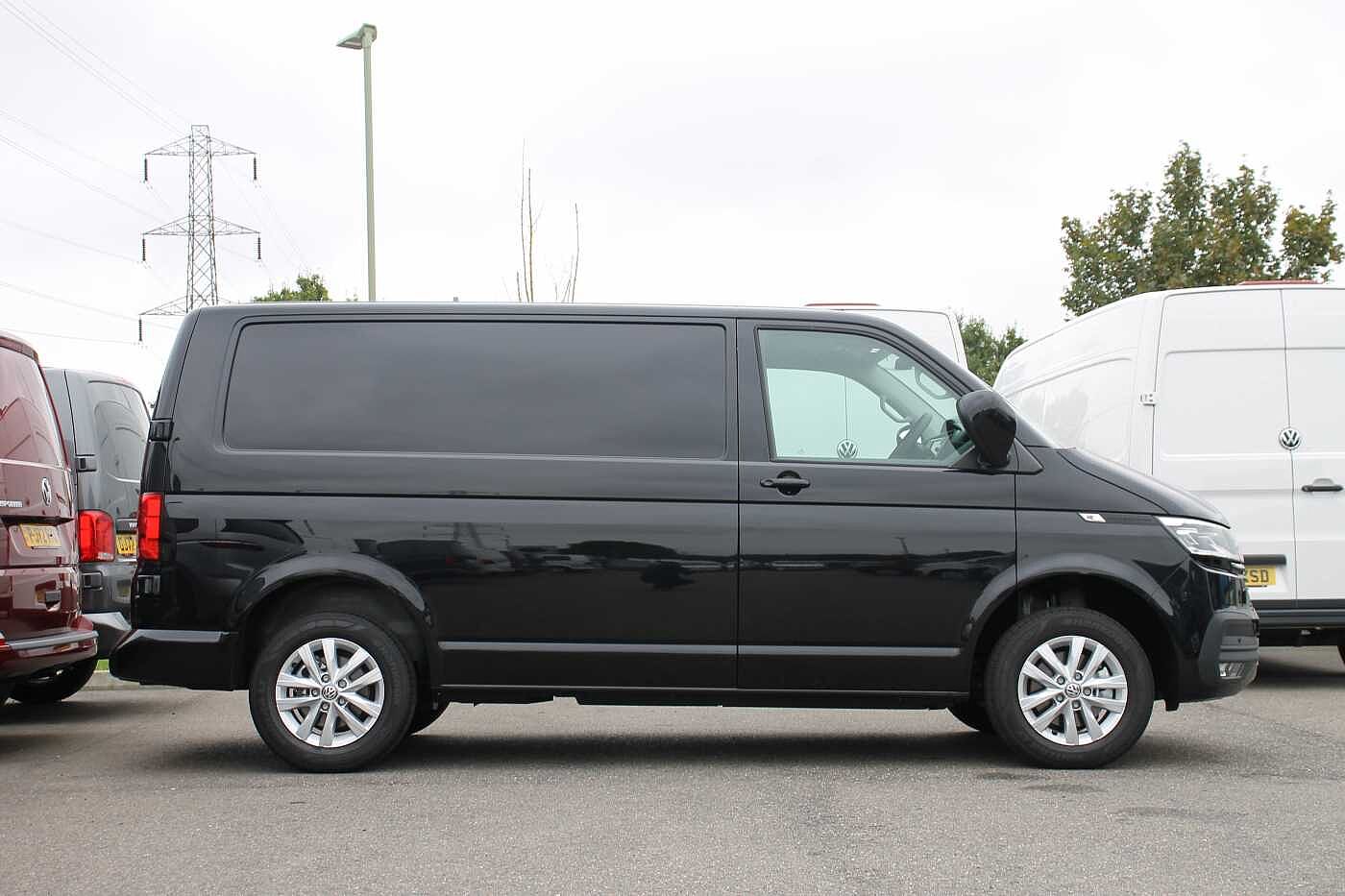 Volkswagen Transporter T28 Panel van Highline SWB 150 PS 2.0 TDI 7sp DSG