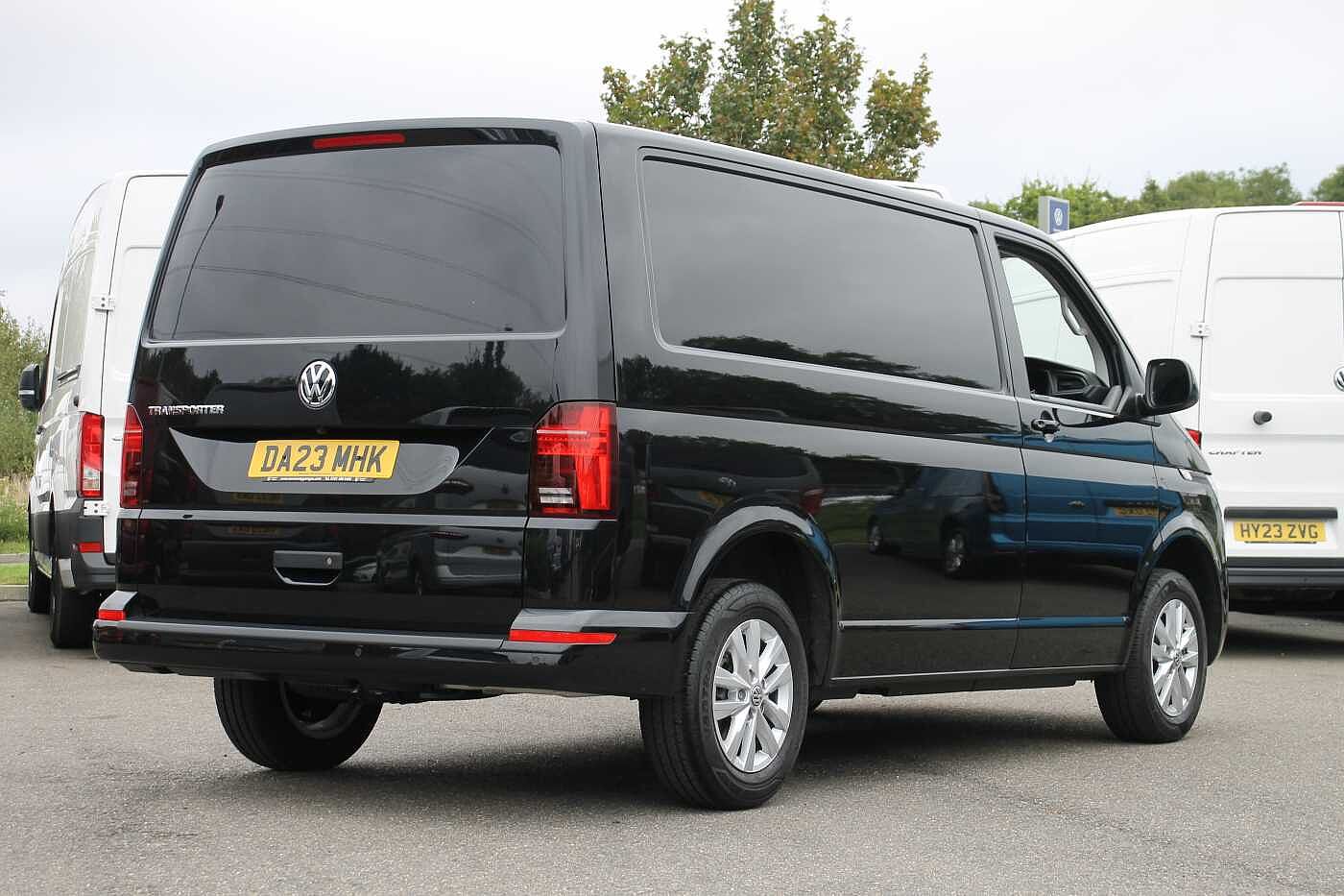 Volkswagen Transporter 2.0TDI 150ps T28 Highline BMT SWB PV D
