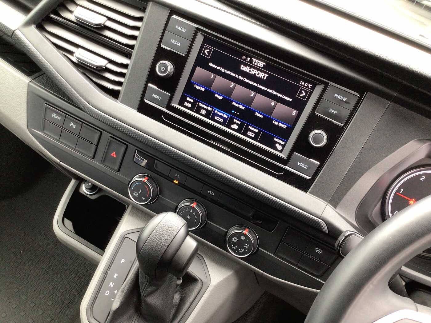 Volkswagen Transporter T30 Panel van Highline SWB 150 PS 2.0 TDI 7sp DSG