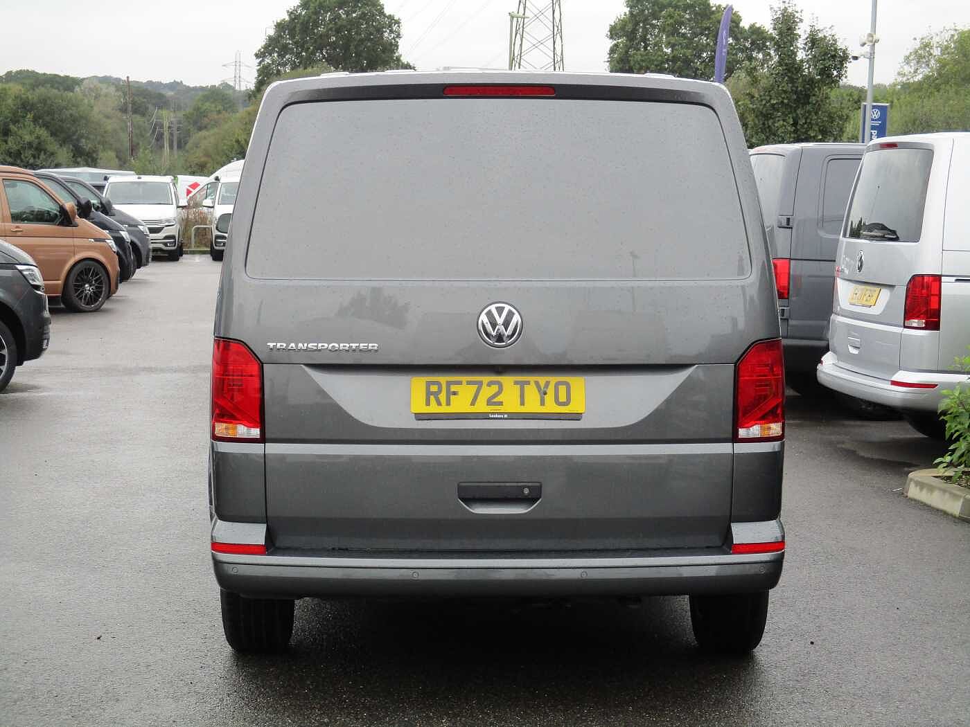 Volkswagen Transporter T30 Panel van Highline SWB 150 PS 2.0 TDI 7sp DSG