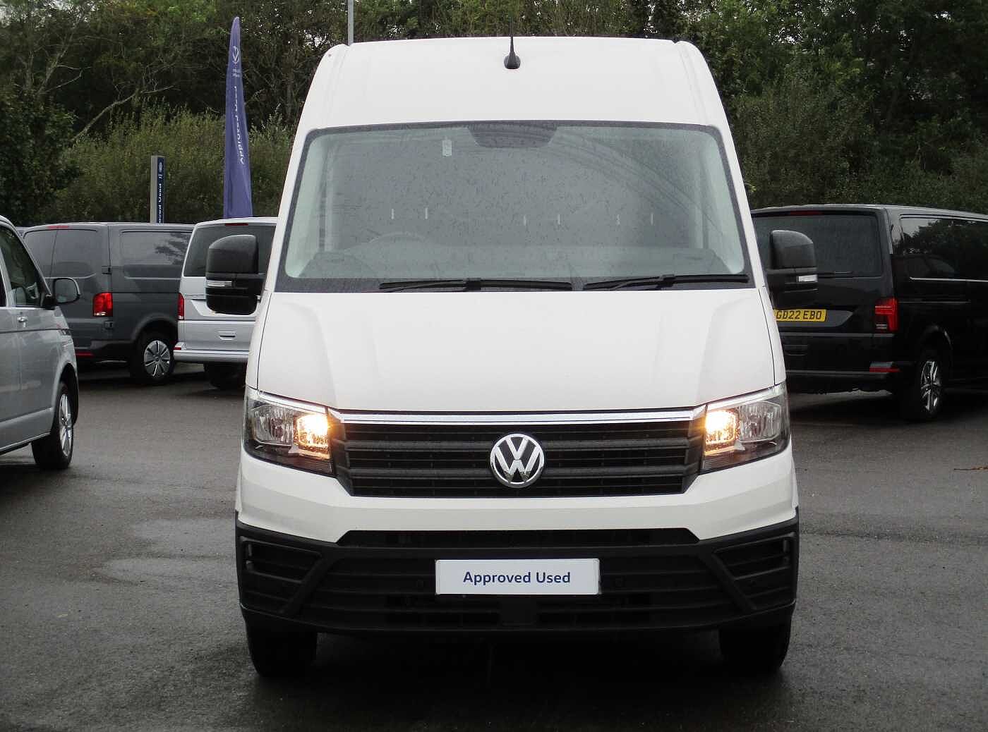 Volkswagen Crafter CR35 Panel van Trendline MWB 140 PS 2.0 TDI 6sp Manual FWD