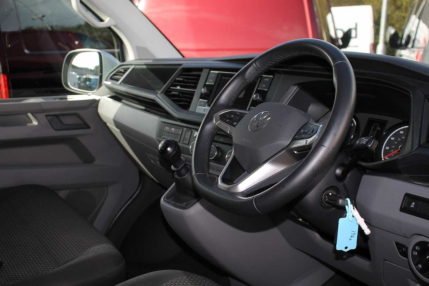 Volkswagen Transporter 2.0TDI 150ps T28 Highline BMT SWB PV