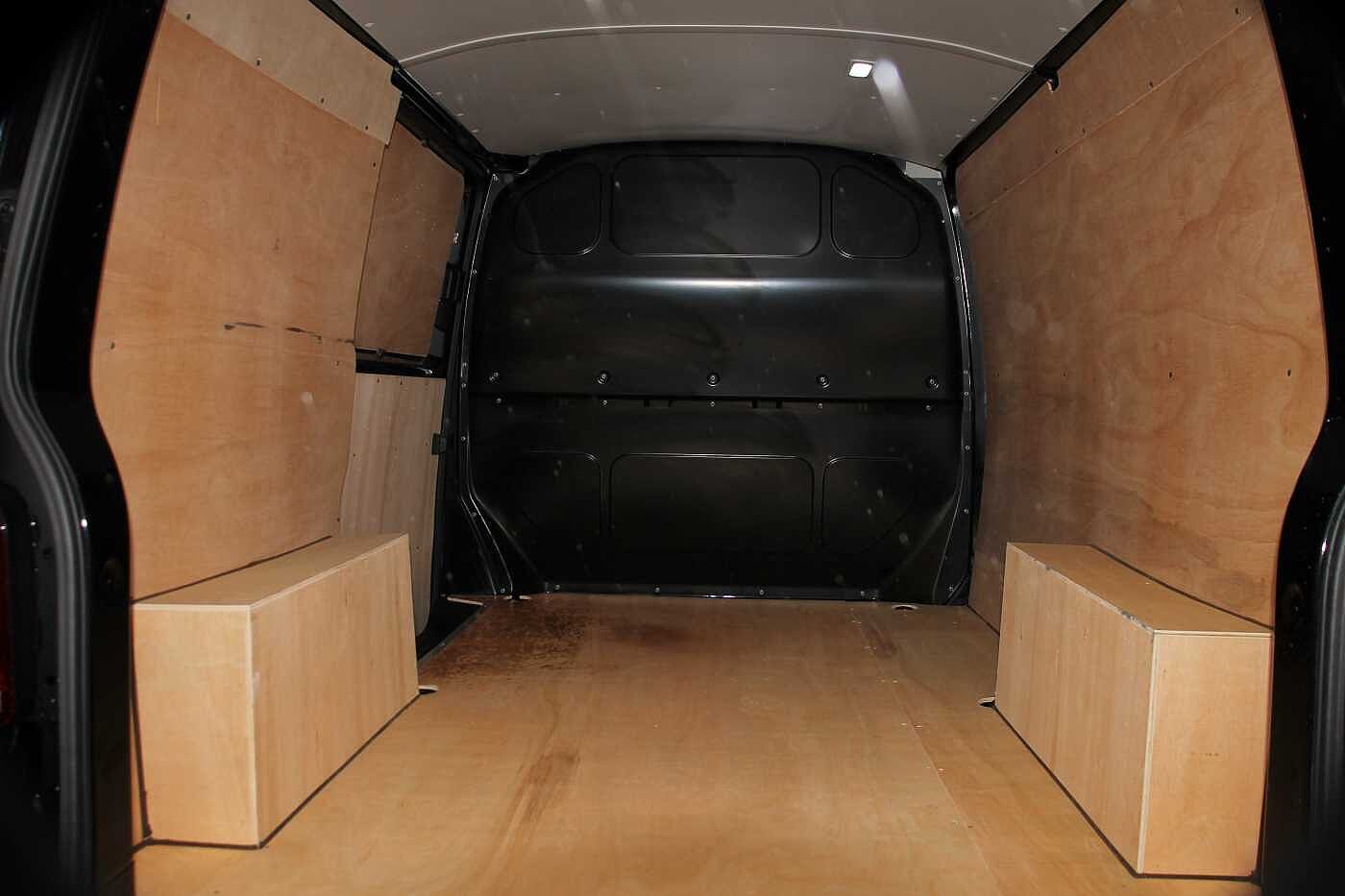 Volkswagen Transporter 2.0TDI (150PS)Eu6 T30 Highline SWB PV DSG