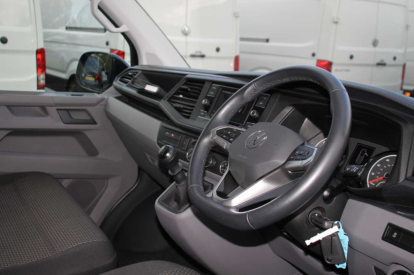 Volkswagen Transporter 2.0TDI 150ps T28 Highline BMT SWB PV