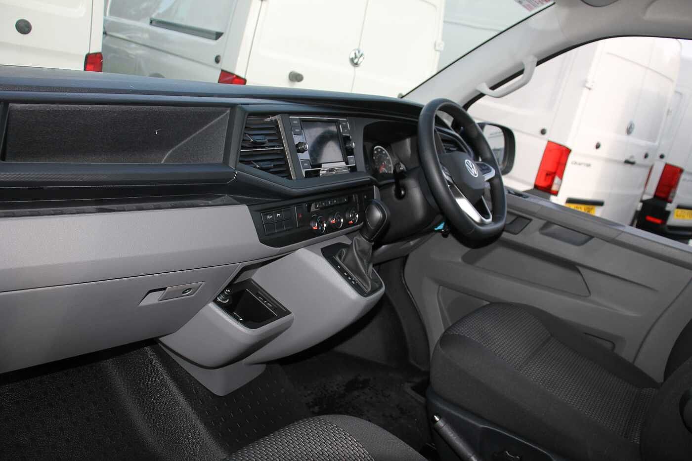 Volkswagen Transporter Kombi 2.0TDI 150 T30 High BMT SWB DSG
