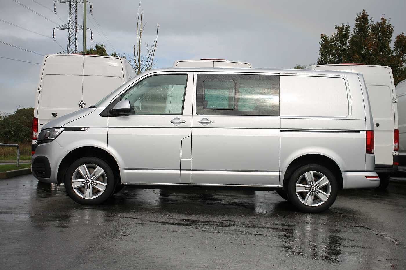 Volkswagen Transporter T32 Kombi Highline SWB 150 PS 2.0 TDI 6sp Manua