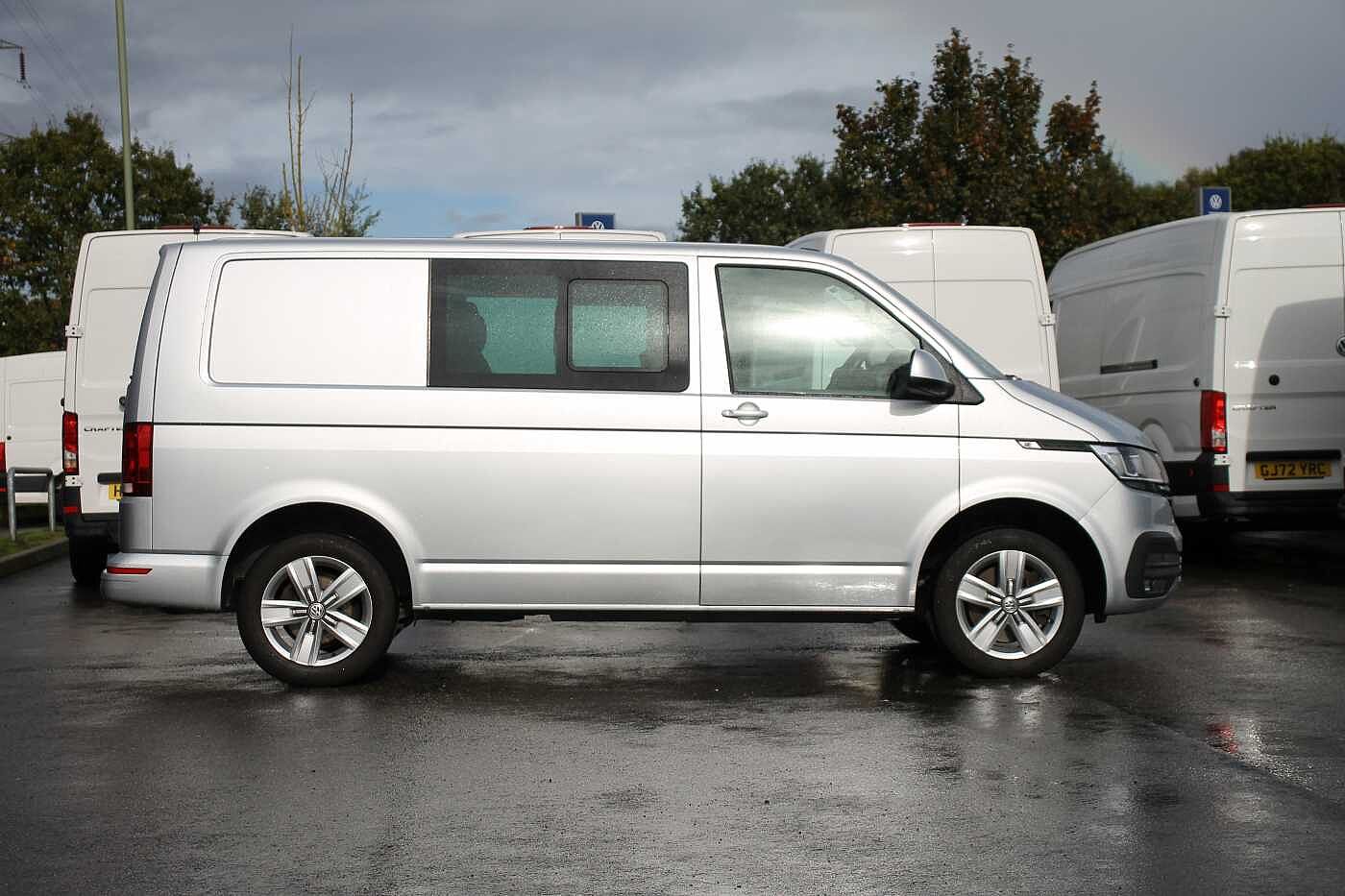 Volkswagen Transporter T32 Kombi Highline SWB 150 PS 2.0 TDI 6sp Manua