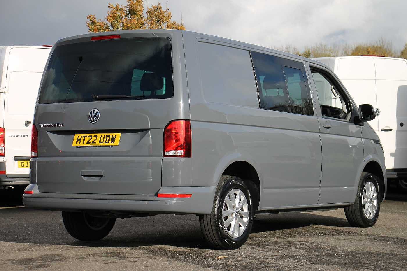 Volkswagen Transporter T30 Kombi Highline SWB 150 PS 2.0 TDI 6sp Manual