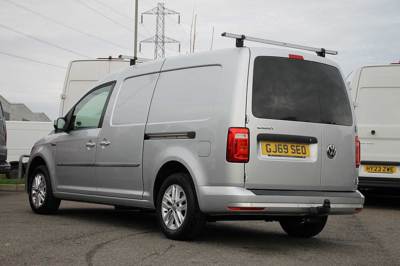 Volkswagen Caddy Maxi C20 Panel van Highline Maxi 102 PS 2.0 TDI 5sp Manual