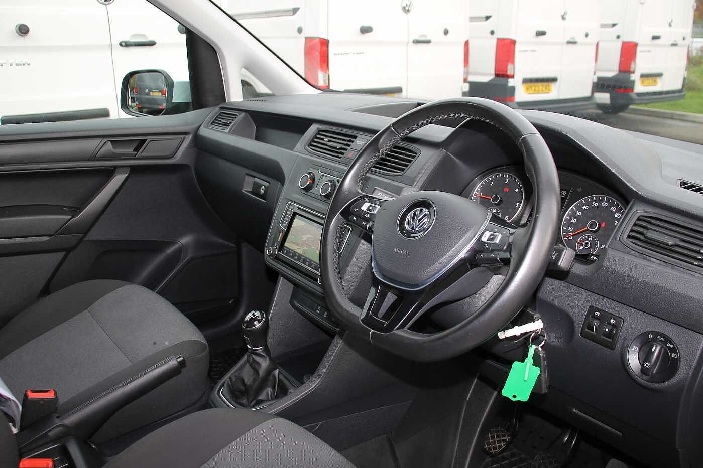Volkswagen Caddy Maxi C20 Panel van Highline Maxi 102 PS 2.0 TDI 5sp Manual