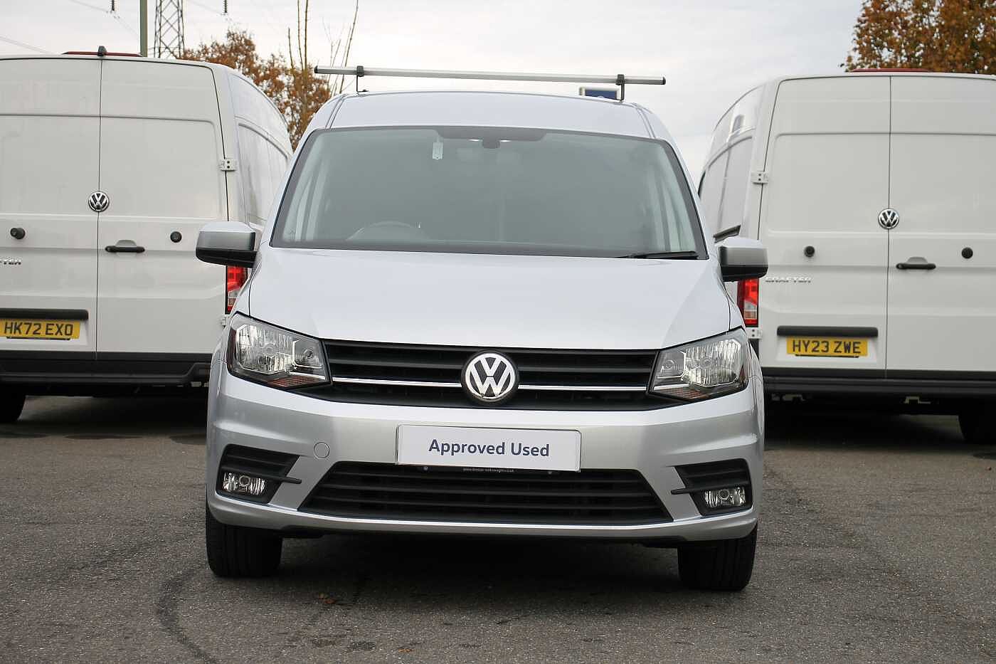 Volkswagen Caddy Maxi C20 Panel van Highline Maxi 102 PS 2.0 TDI 5sp Manual