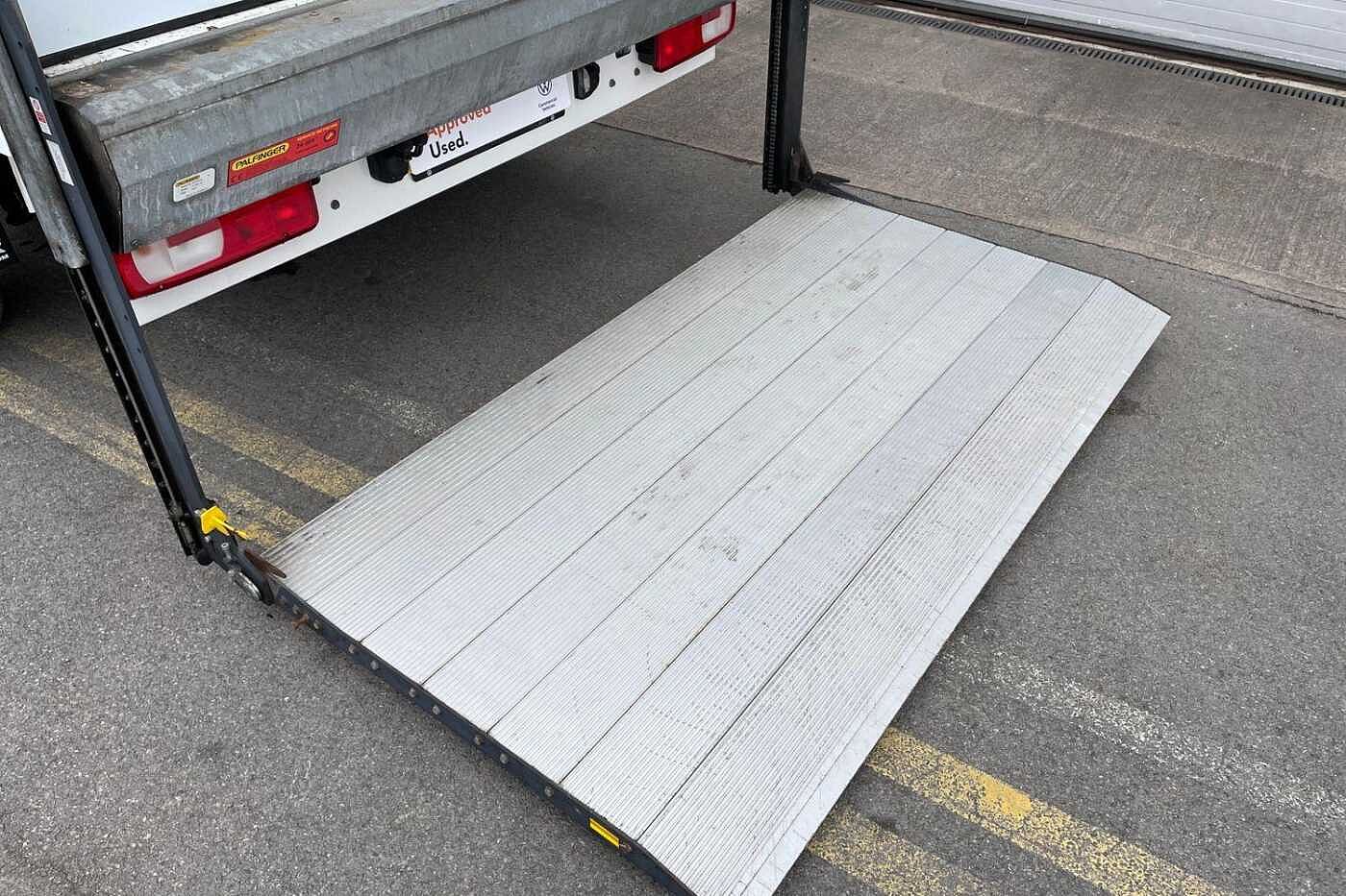 Volkswagen Crafter CR35 LWB FWD 2.0 TDI 140PS Startline ETG