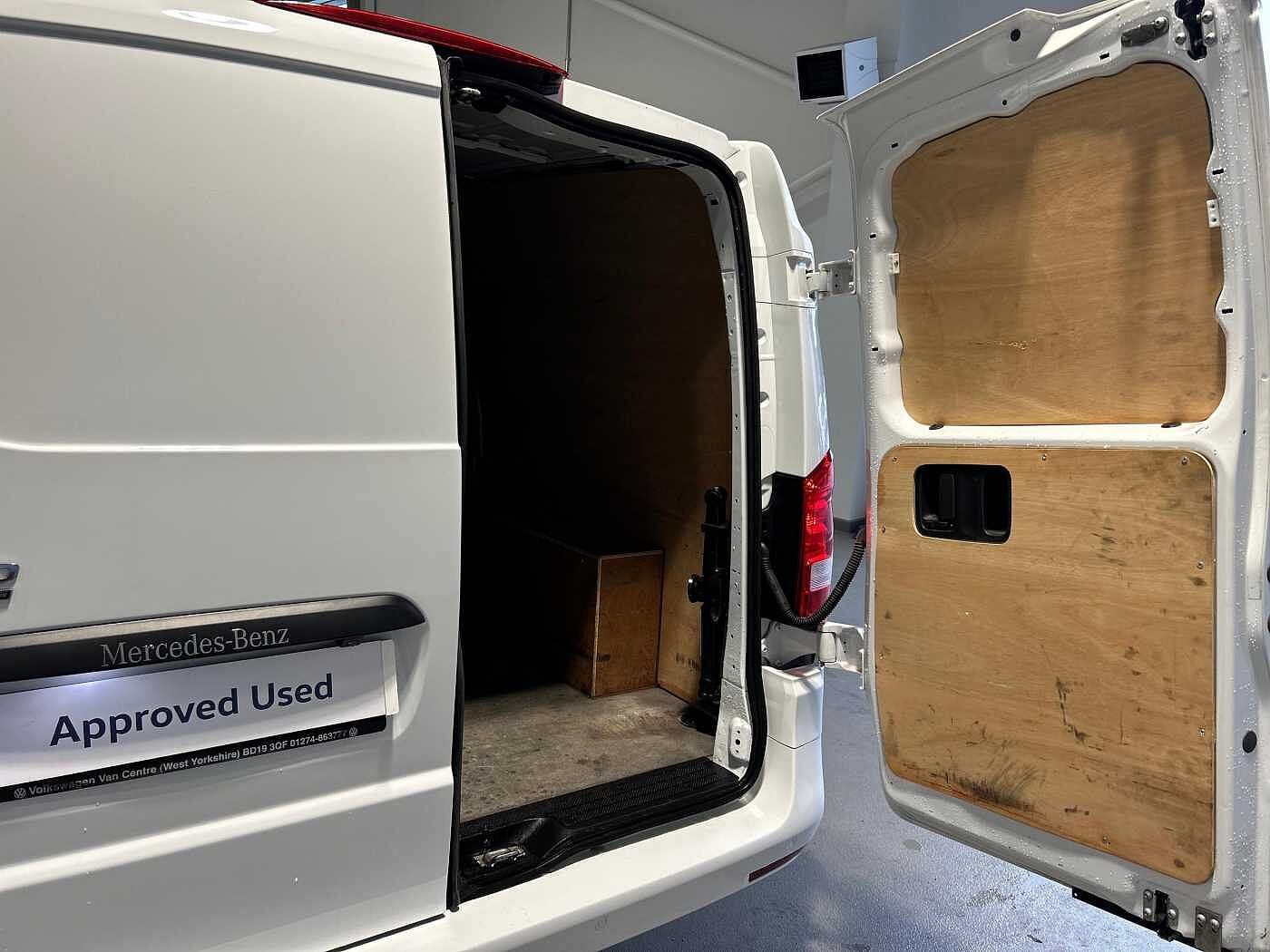 Mercedes-Benz Vito L3 RWD 114CDI Premium 9G-Tronic