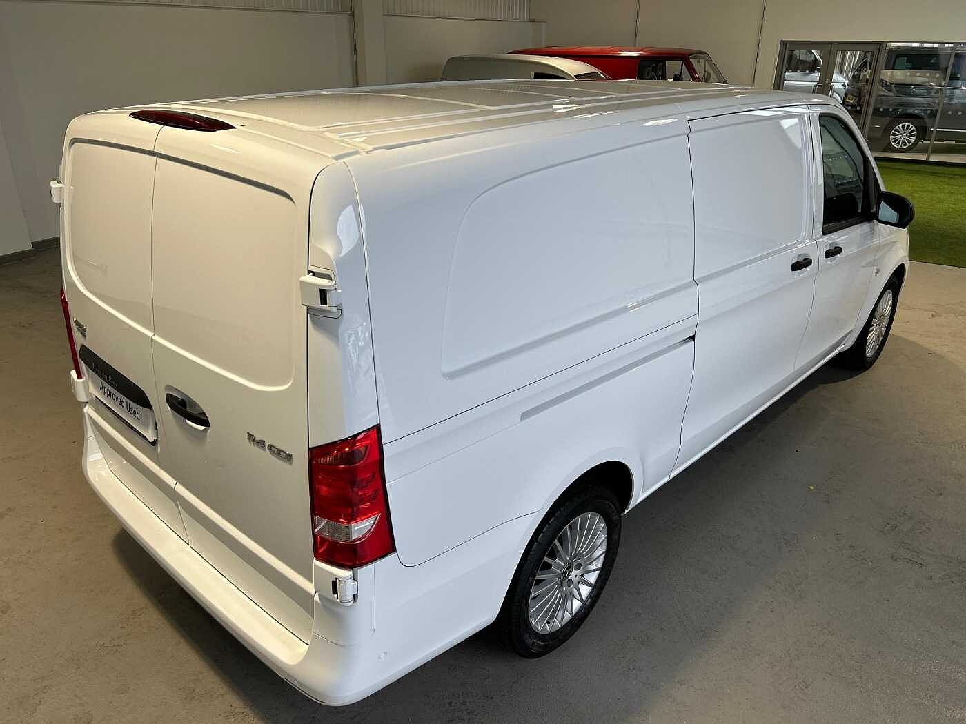 Mercedes-Benz Vito L3 RWD 114CDI Premium 9G-Tronic