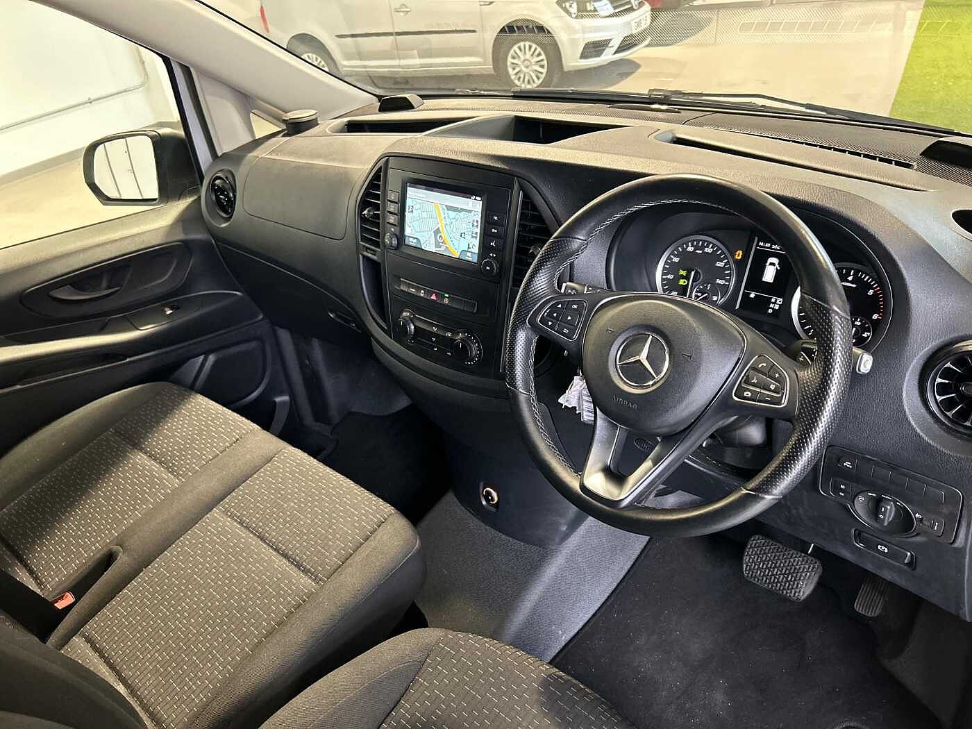 Mercedes-Benz Vito L3 RWD 114CDI Premium 9G-Tronic