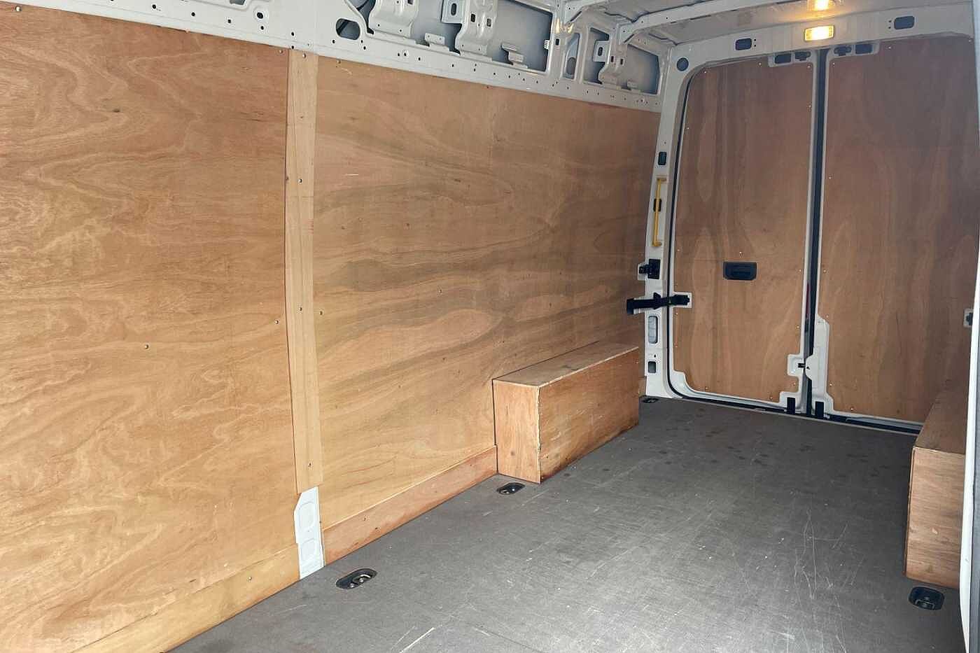 Volkswagen Crafter CR35 LWB FWD 2.0 TDI 140PS Trendline High Roof Van