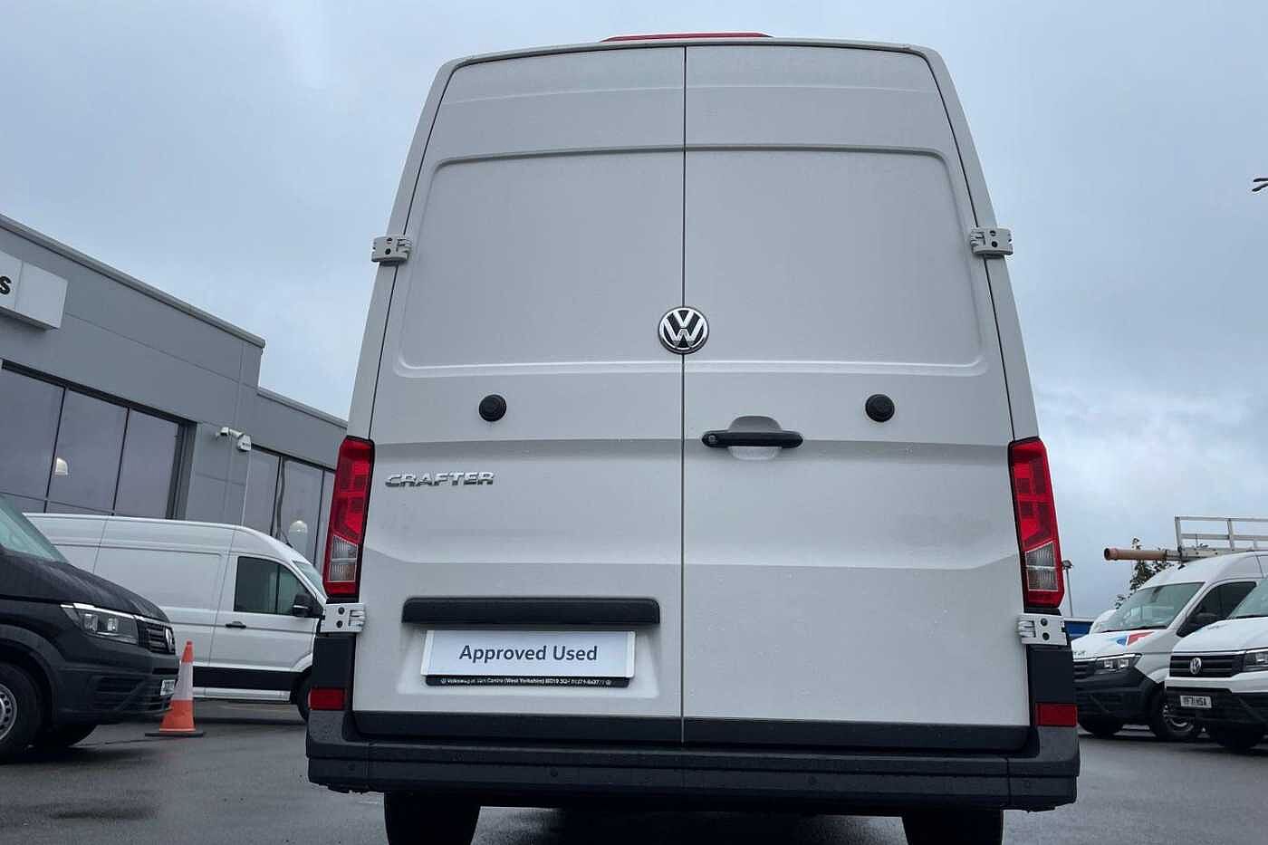 Volkswagen Crafter CR35 LWB FWD 2.0 TDI 140PS Trendline High Roof Van