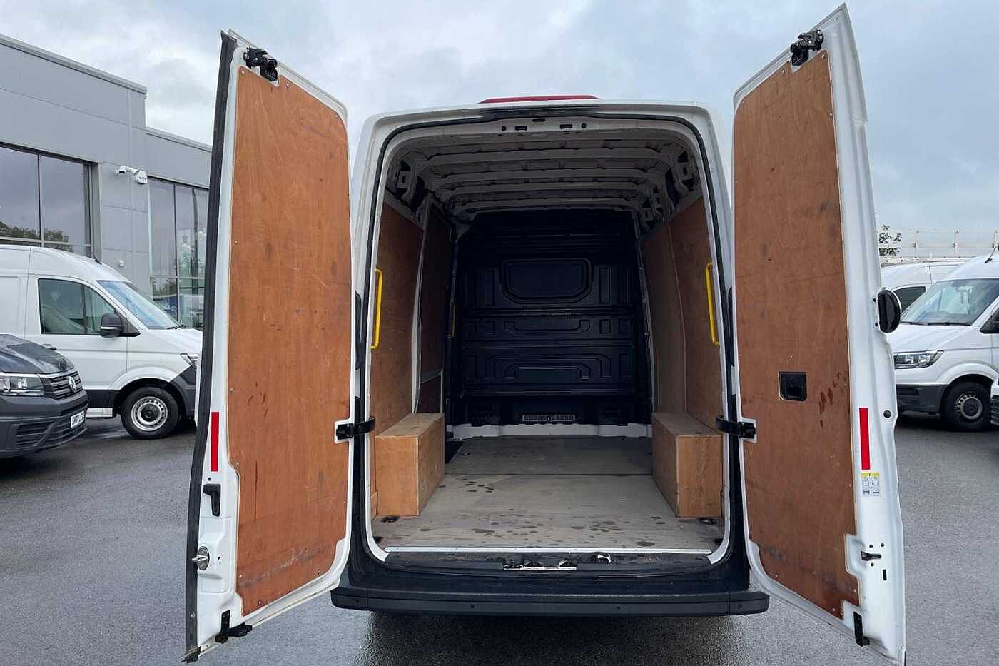 Volkswagen Crafter CR35 MWB FWD 2.0 TDI 140PS Trendline High Roof Van