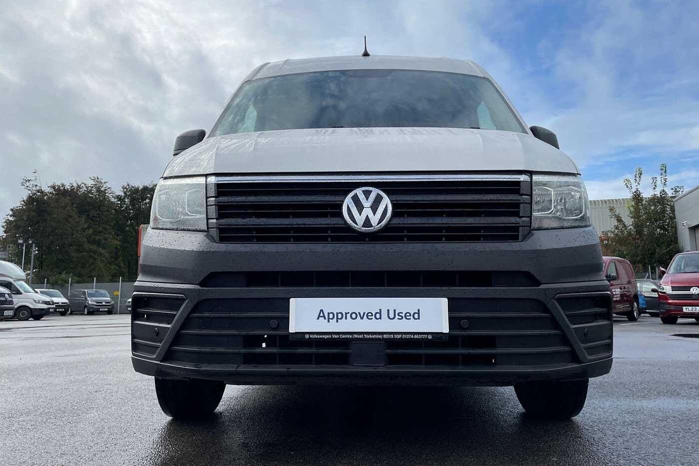 Volkswagen Crafter CR35 MWB FWD 2.0 TDI 140PS Trendline High Roof Van