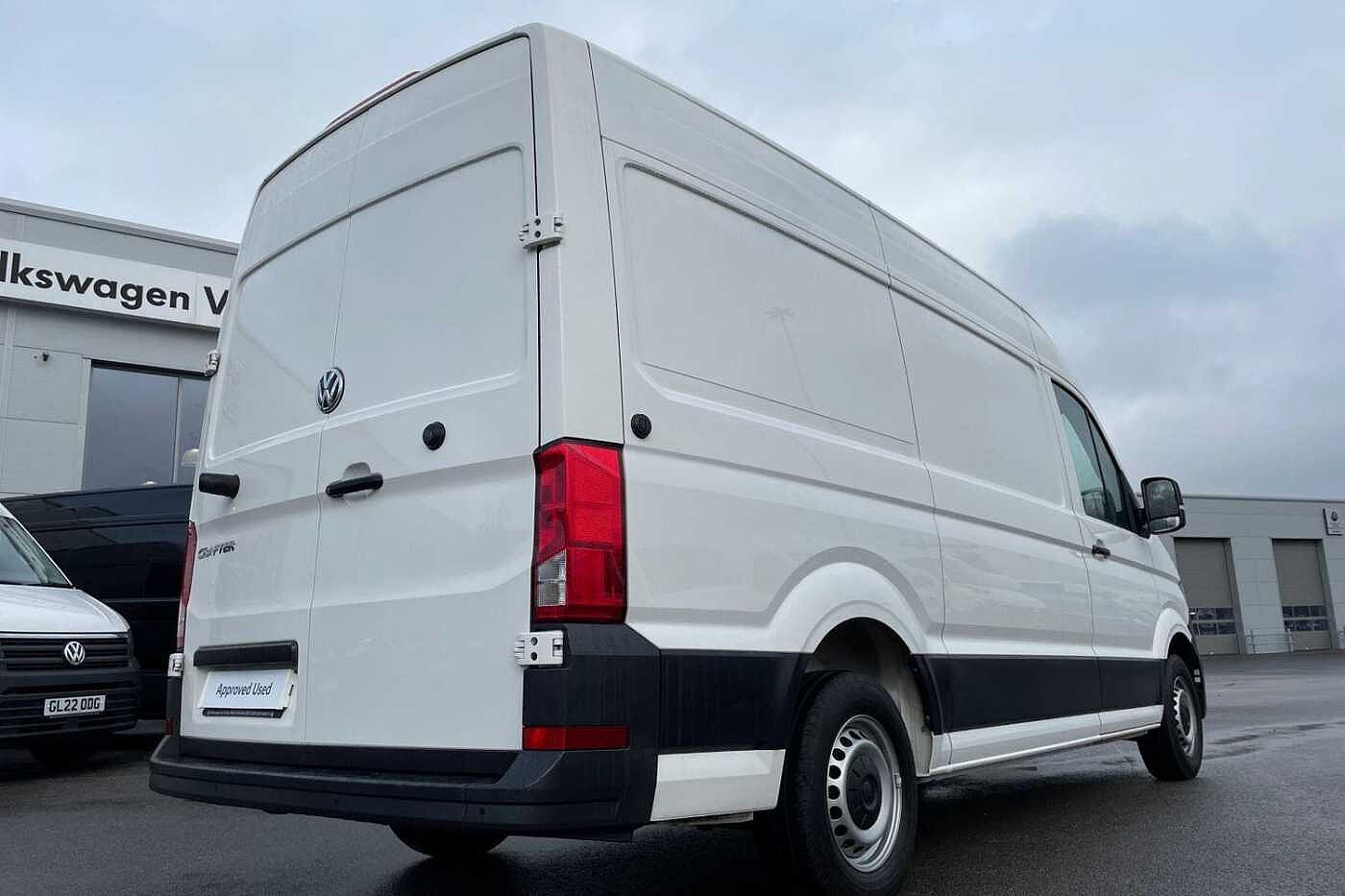 Volkswagen Crafter CR35 MWB FWD 2.0 TDI 140PS Trendline High Roof Van