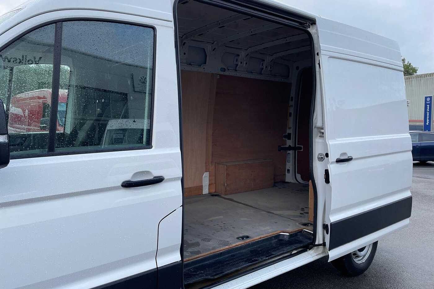 Volkswagen Crafter CR35 MWB FWD 2.0 TDI 140PS Trendline High Roof Van