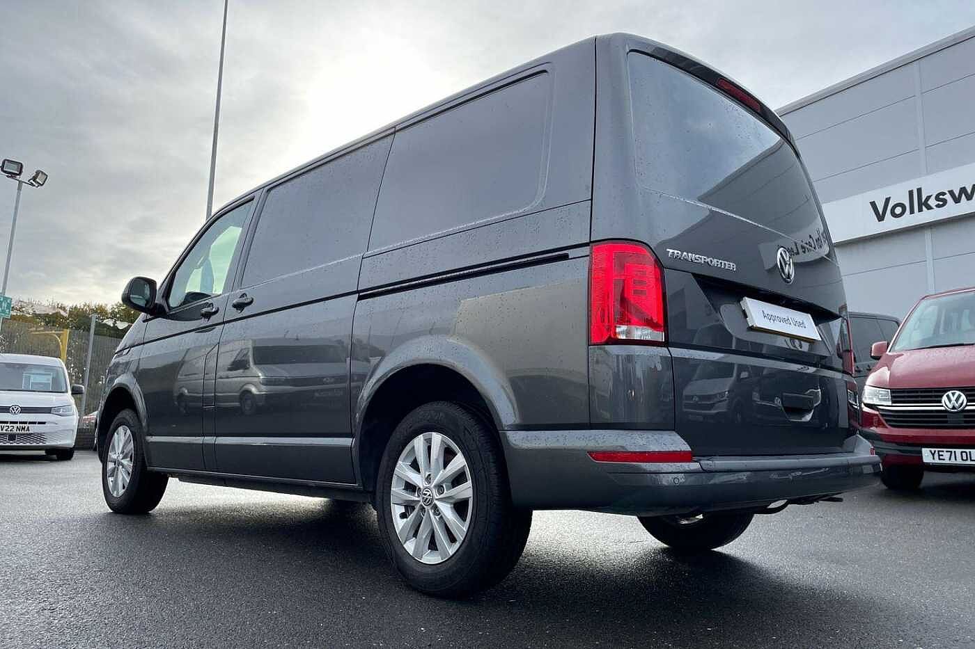 Volkswagen Transporter T28 SWB 2.0 TDI 110 Highline