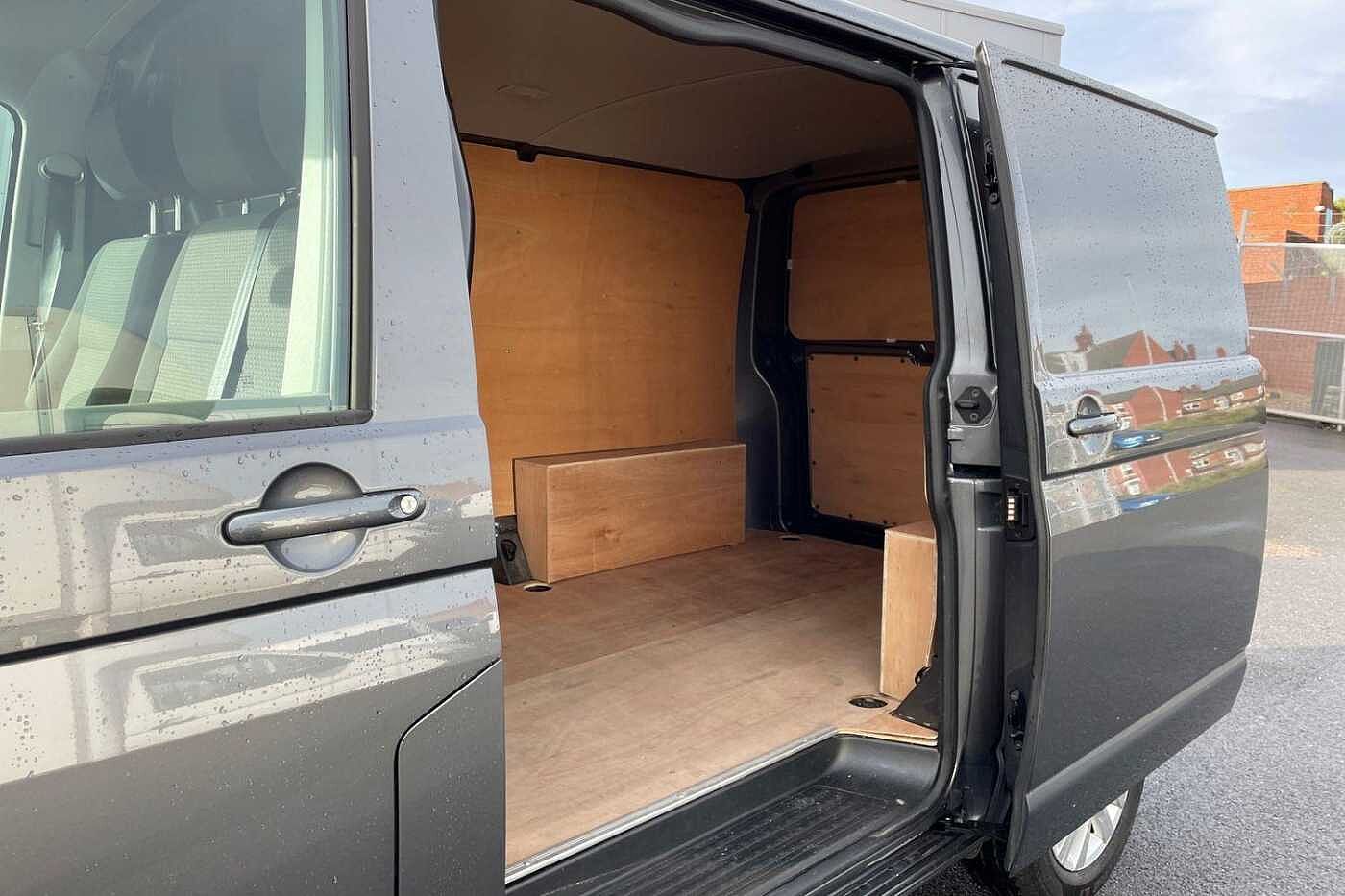Volkswagen Transporter T28 SWB 2.0 TDI 110 Highline