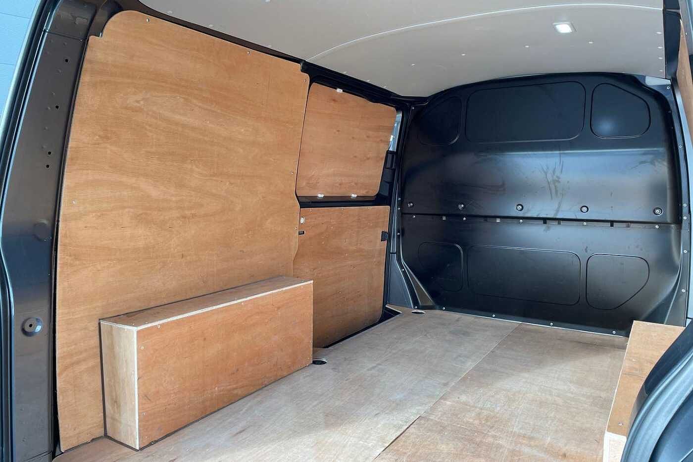 Volkswagen Transporter T28 SWB 2.0 TDI 110 Highline