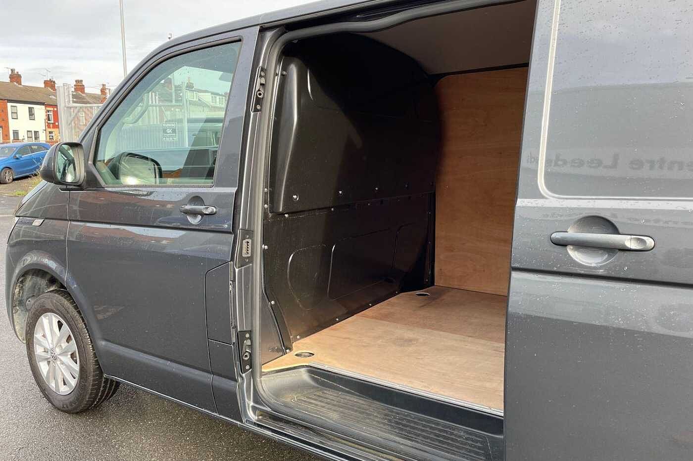 Volkswagen Transporter T28 SWB 2.0 TDI 110 Highline