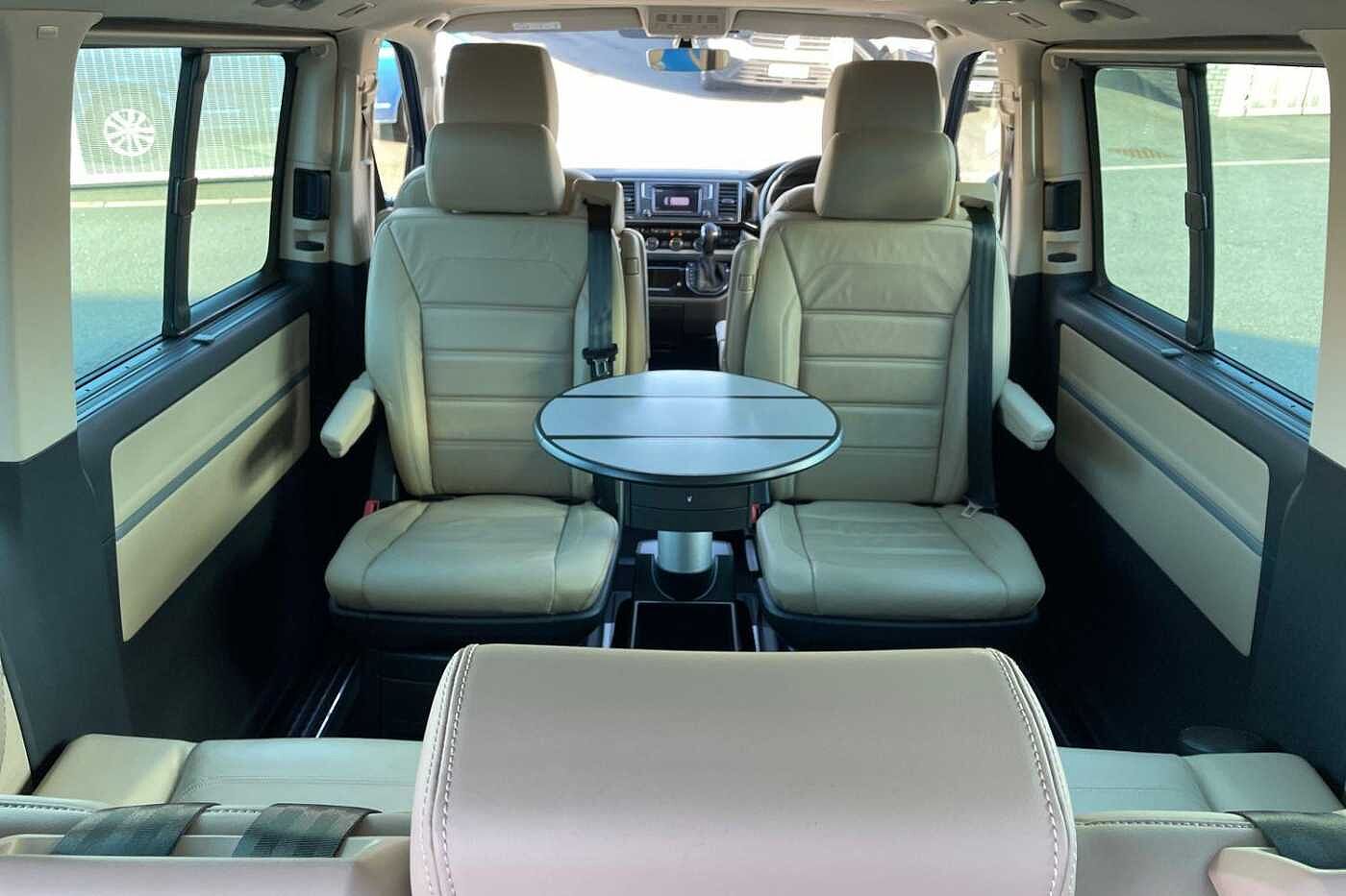 Volkswagen Caravelle Caravelle Executive SWB 199ps DSG 4Motion
