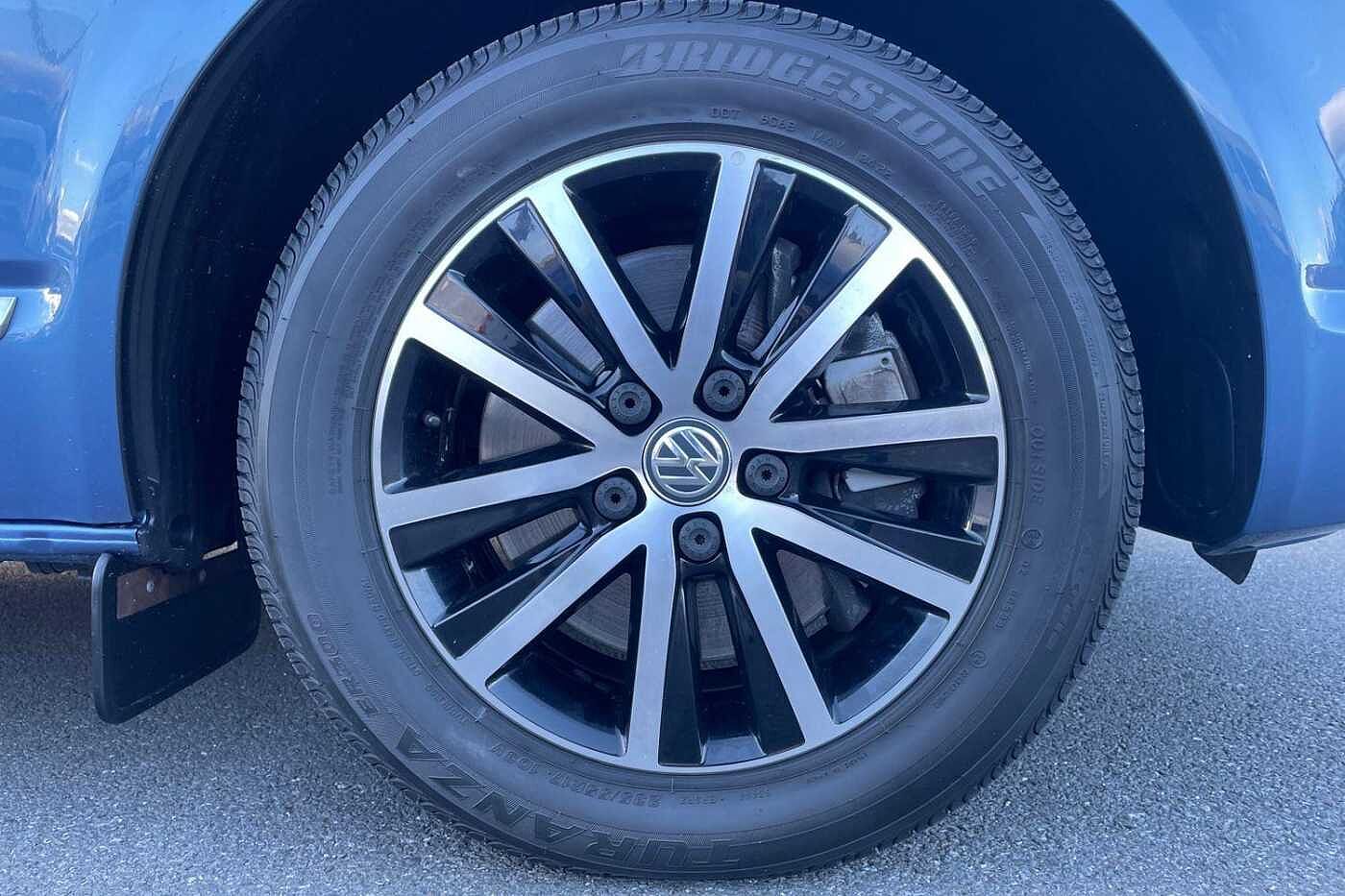 Volkswagen Caravelle Caravelle Executive SWB 199ps DSG 4Motion