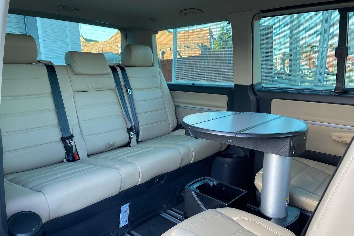 Volkswagen Caravelle Caravelle Executive SWB 199ps DSG 4Motion