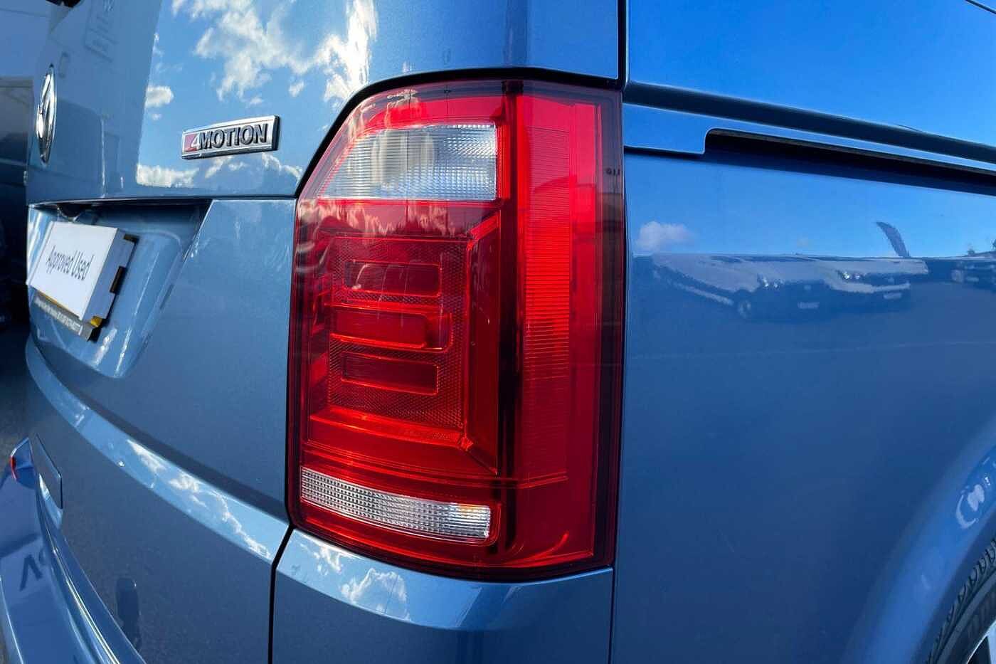 Volkswagen Caravelle Caravelle Executive SWB 199ps DSG 4Motion