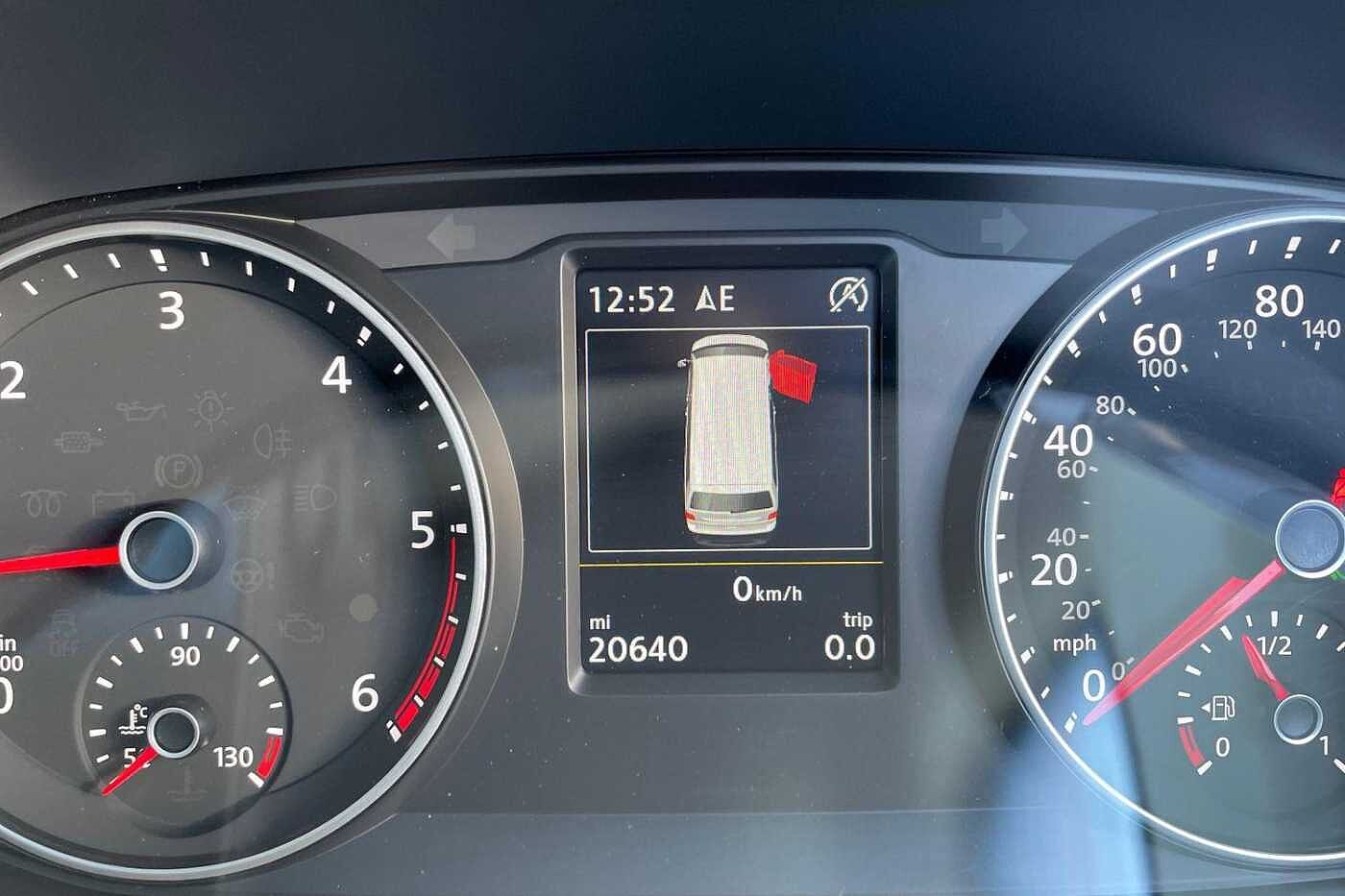 Volkswagen Caravelle Caravelle Executive SWB 199ps DSG 4Motion
