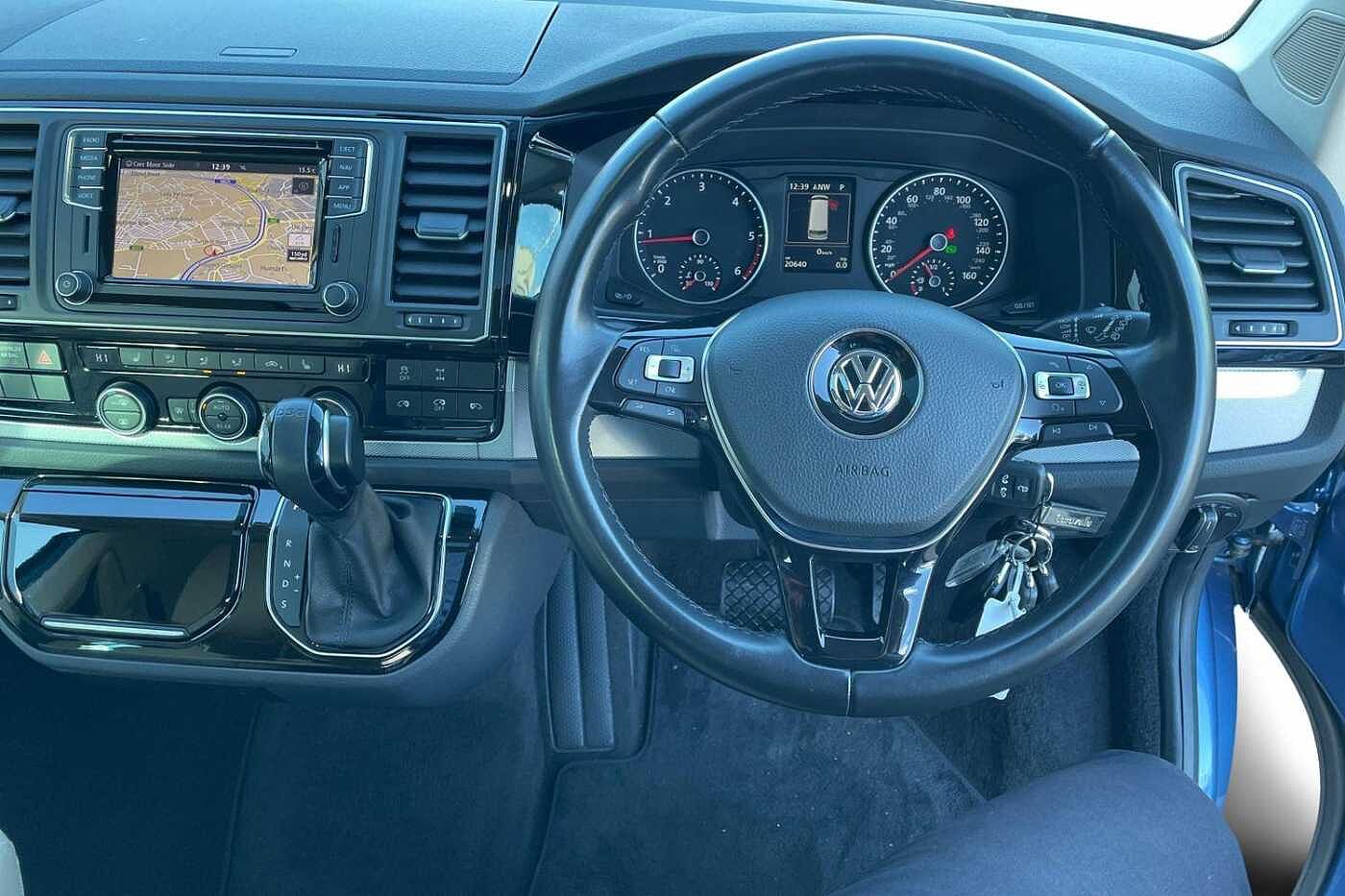 Volkswagen Caravelle Caravelle Executive SWB 199ps DSG 4Motion