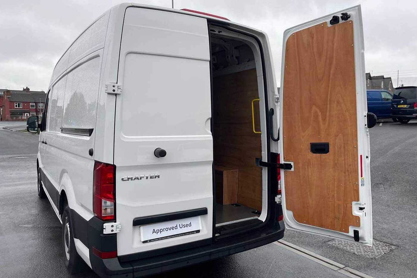 Volkswagen Crafter CR35 MWB FWD 2.0 TDI 140PS Trendline High Roof Van