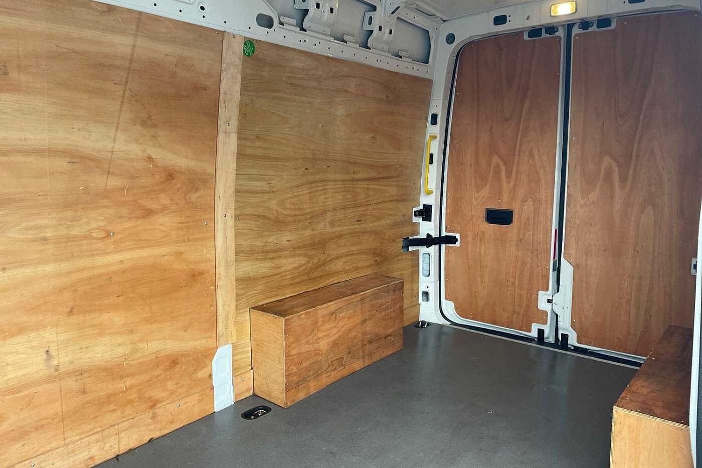Volkswagen Crafter CR35 MWB FWD 2.0 TDI 140PS Trendline High Roof Van