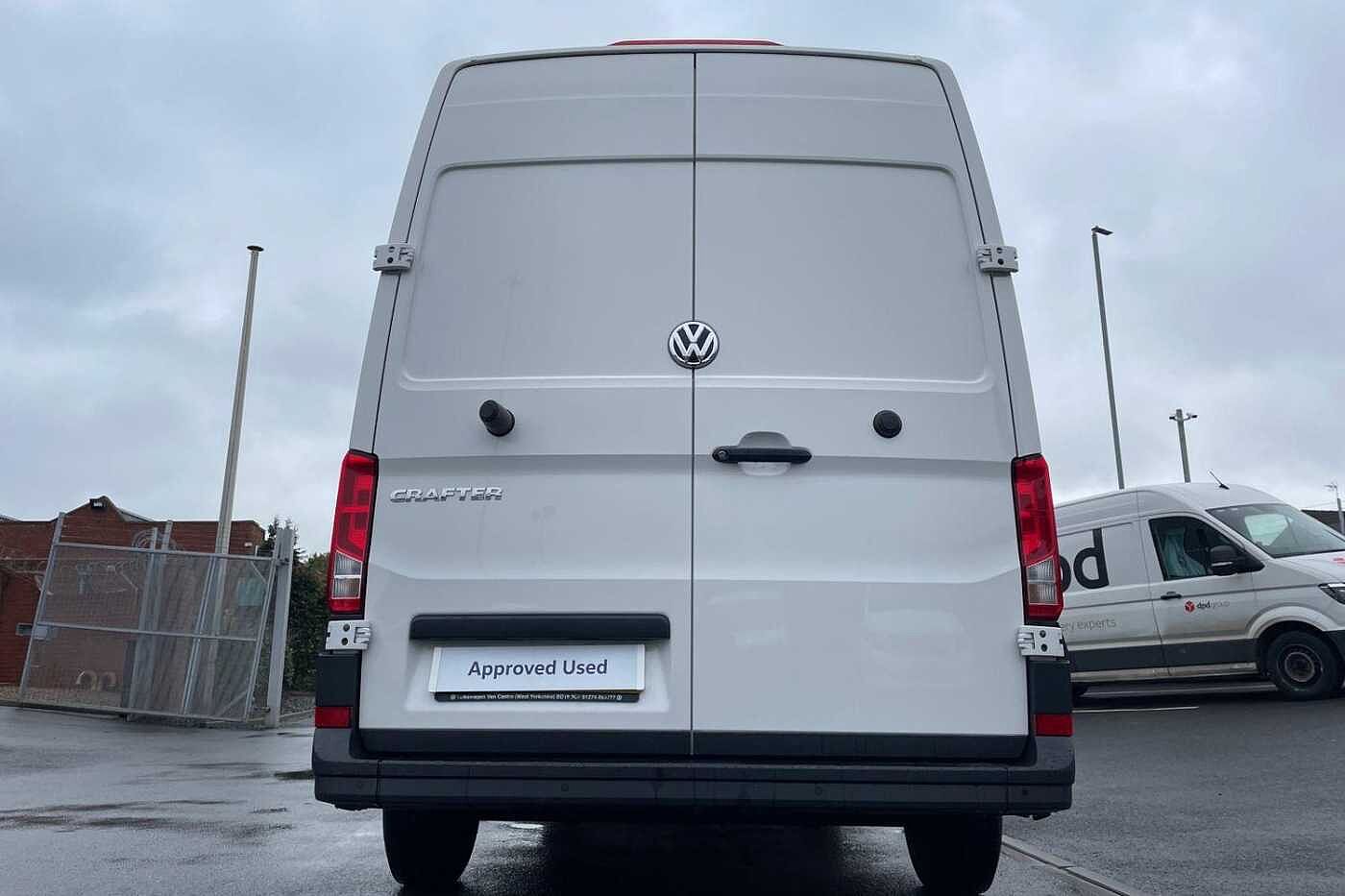 Volkswagen Crafter CR35 MWB FWD 2.0 TDI 140PS Trendline High Roof Van