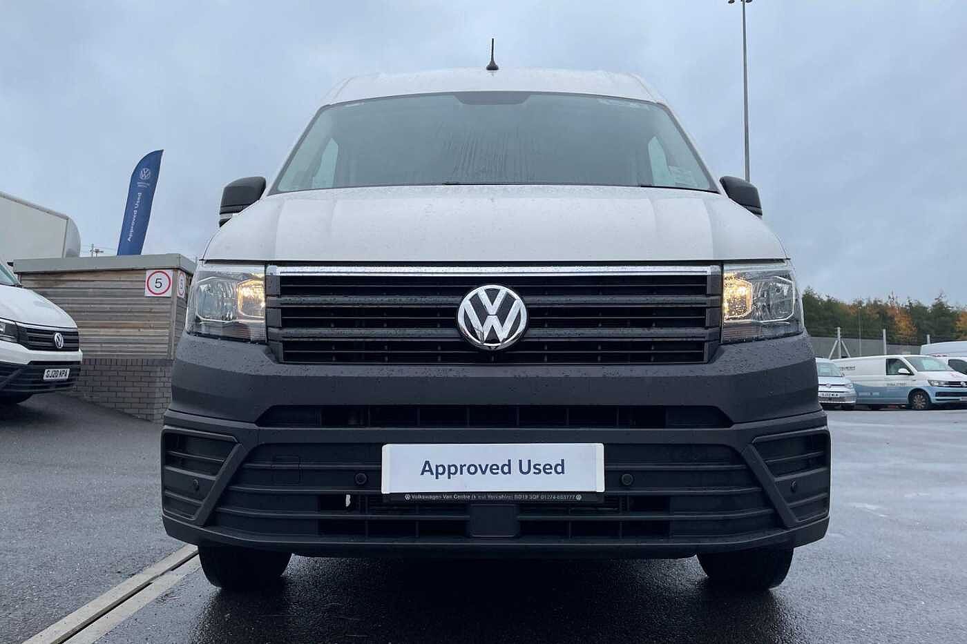 Volkswagen Crafter CR35 MWB FWD 2.0 TDI 140PS Trendline High Roof Van